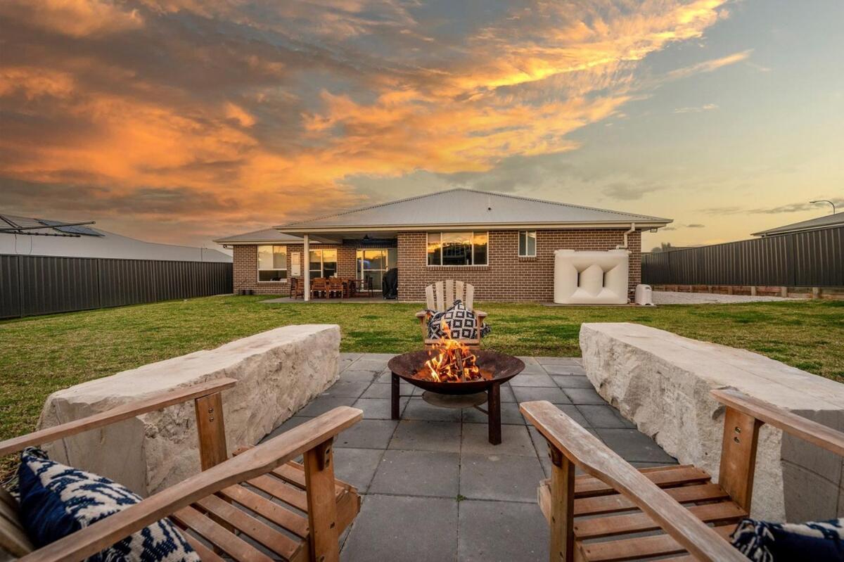 'Devan House' Family Retreat With Games Room Mudgee Exterior foto